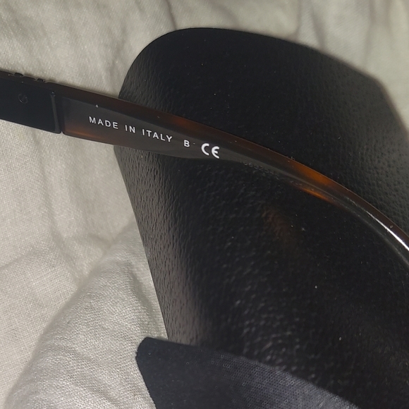 BURBERRY Sunglasses Tortoise Shell - Picture 6 of 11